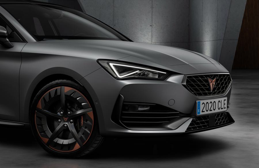 Детали экстерьера Cupra Leon eHybrid 2020 года  (WW) (фото 10 из 10)